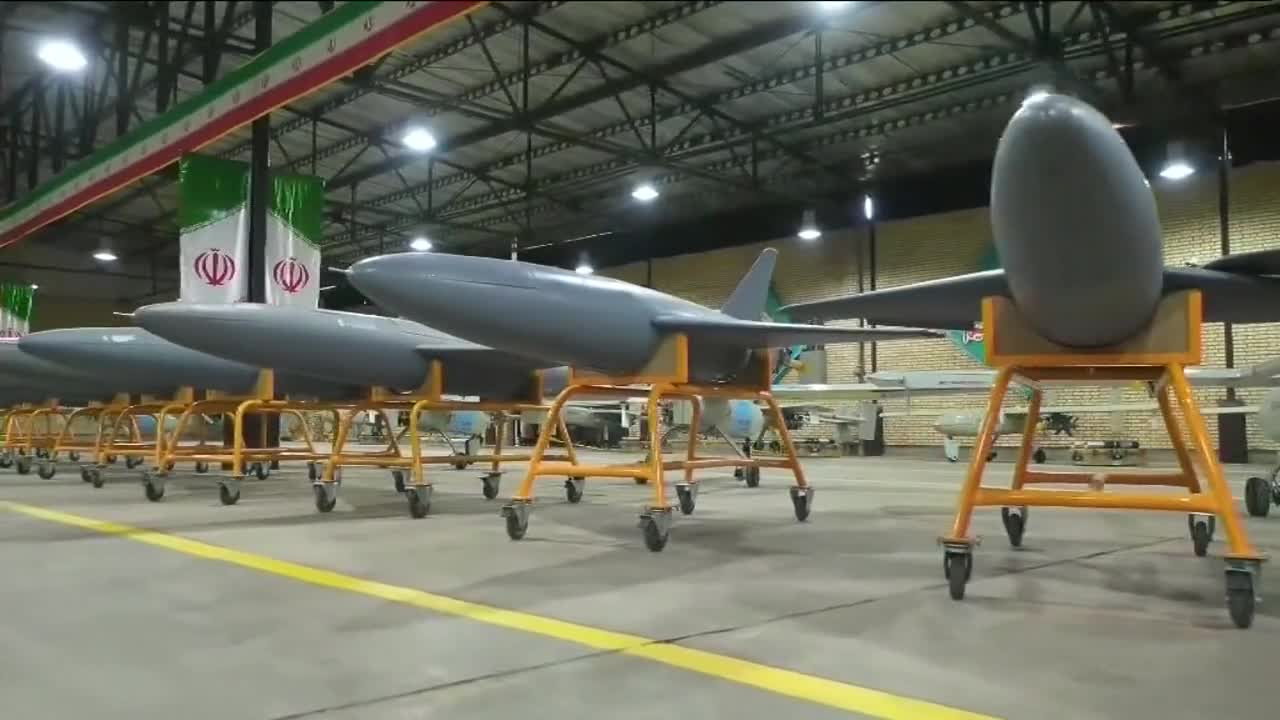 وزارة الدفاع الايرانية تتسلم 200 طائرة مسيرة - المسيرات الايرانية - الجيش الايراني (10)